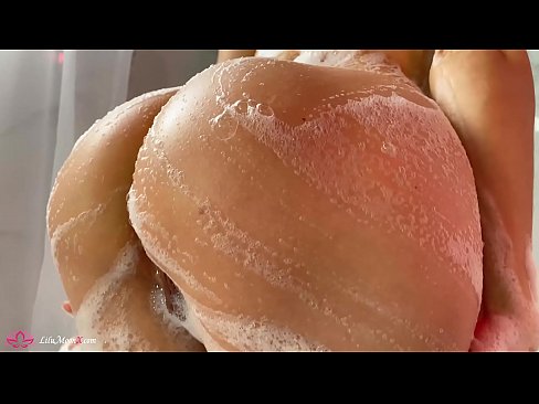 ❤️ Brunette onanerar fittan med vibrator till intensiv orgasm i duschen ❤️ Porno at us ❌️❤